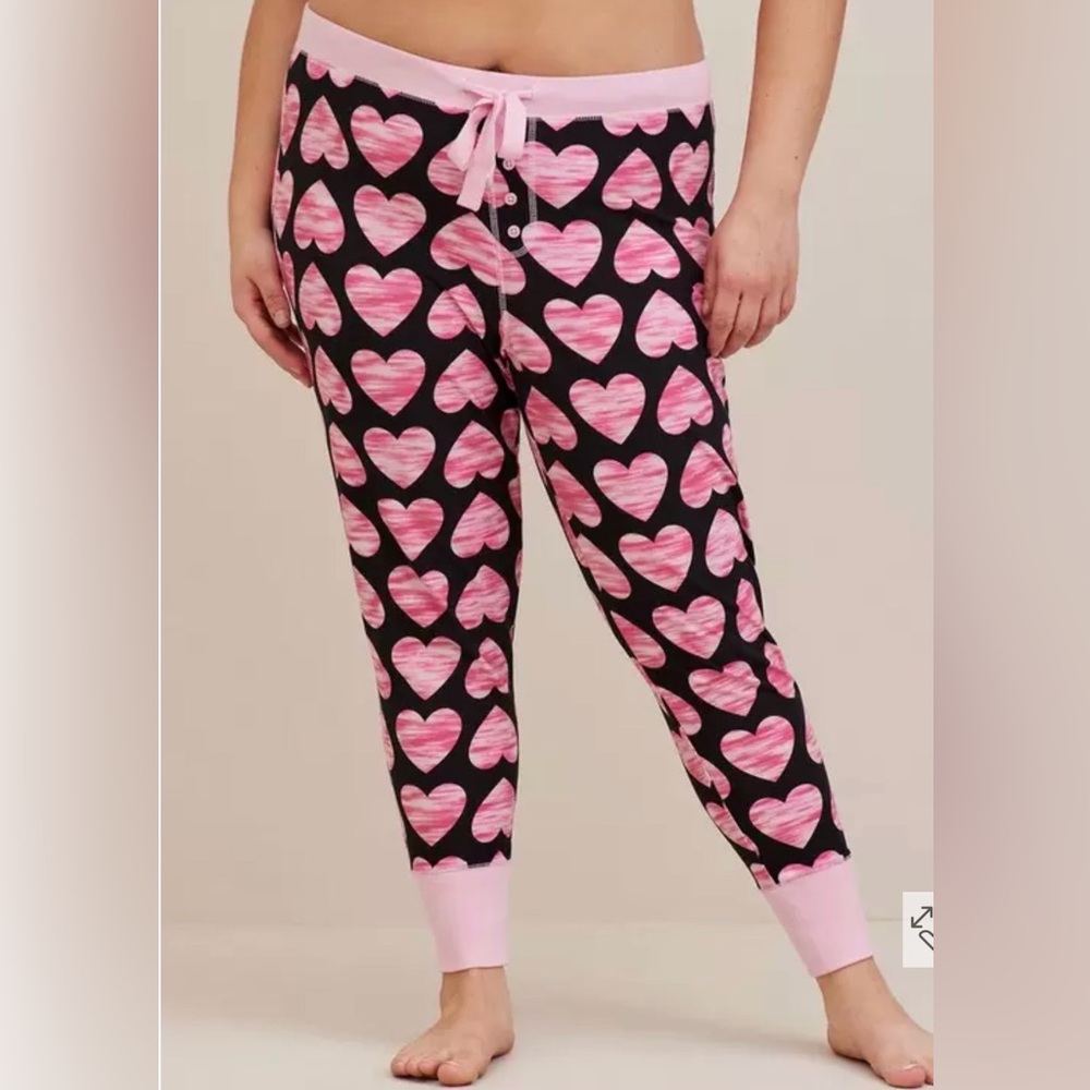 TORRID Foxy 💗Heart💗Sleep Leggings